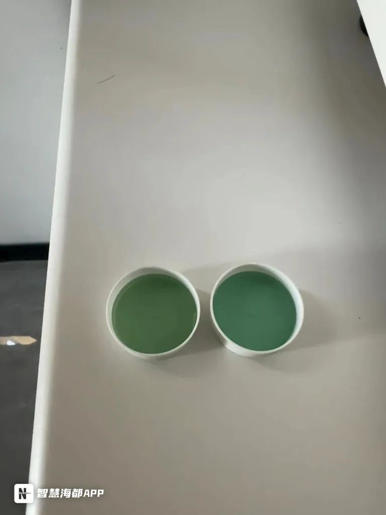 DƬ